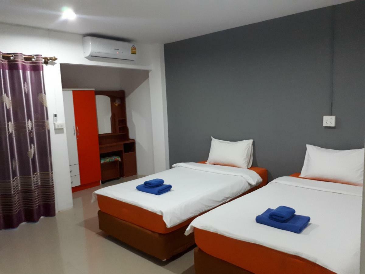 Jumpa Resort Hotel Phitsanulok Phòng bức ảnh